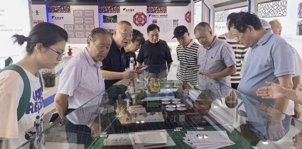 退教分会联合开展了结对助学研学活动
